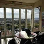 Panoramic Eden شقة